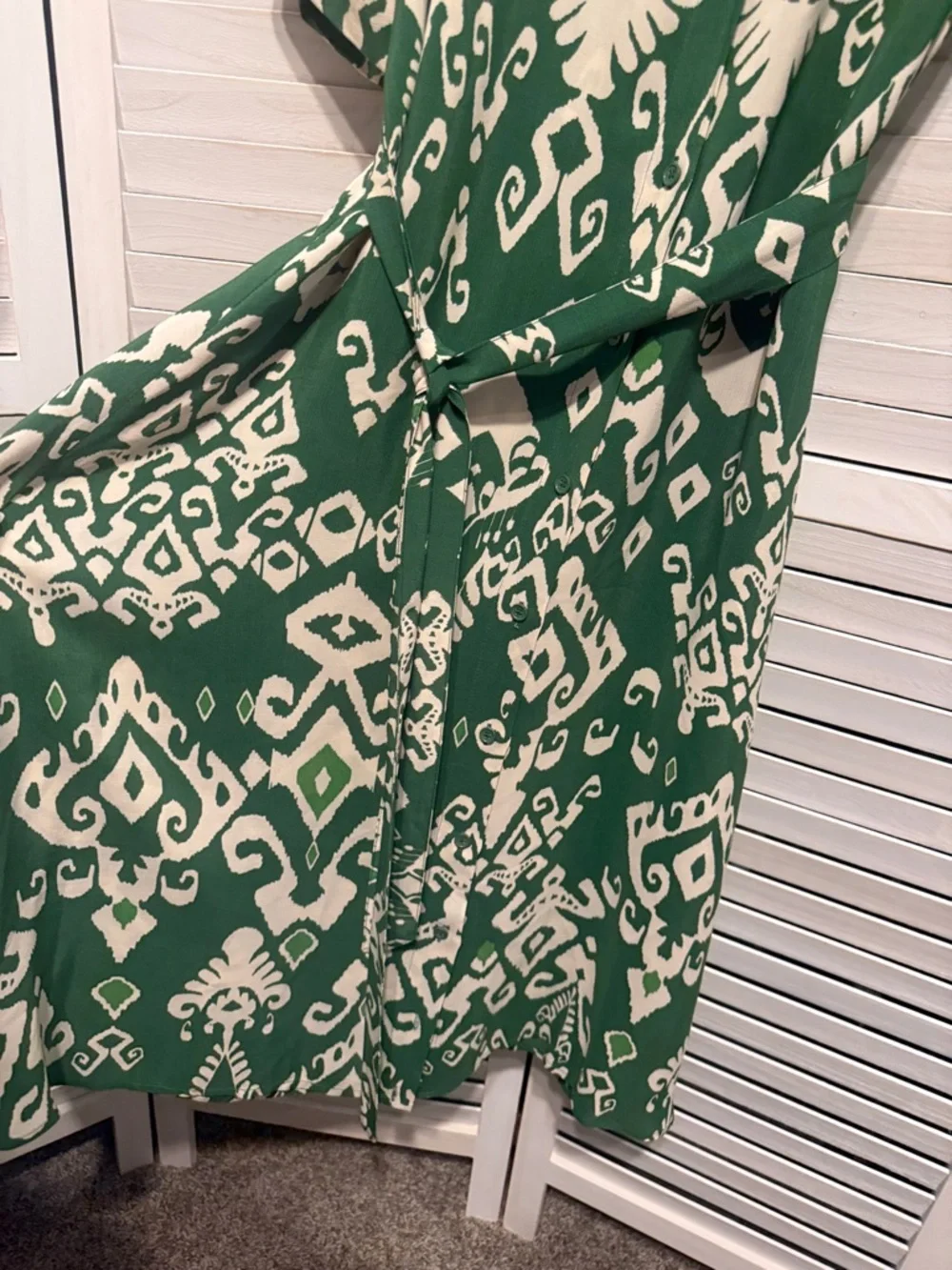 Zara Green and Cream Printed Midi Wrap Dress - Picture 3 of 8